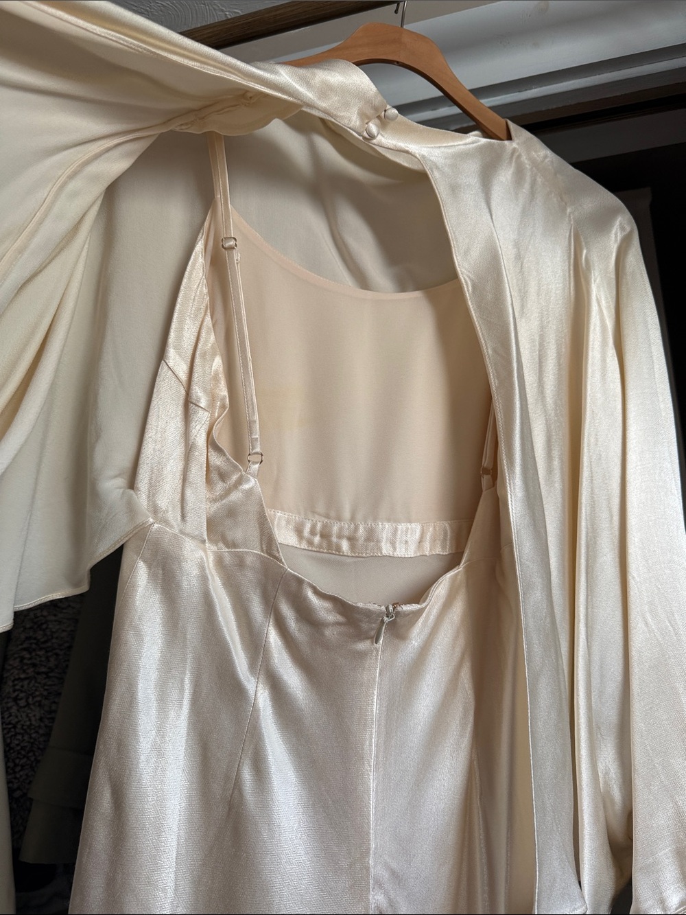 Shonajoy Ivory Satin Flutter Sleeve Mini Dress - Picture 4 of 6